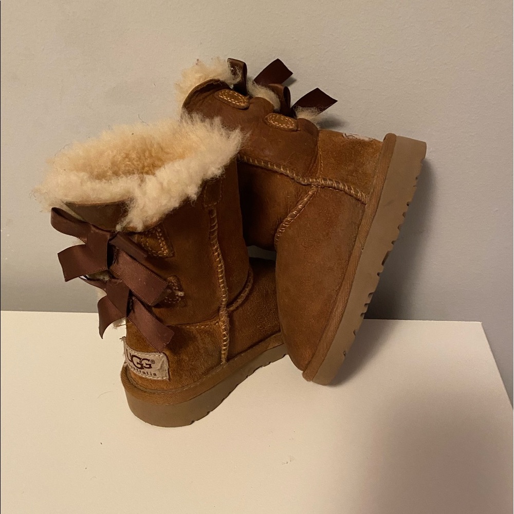 Bailey Bow Uggs
